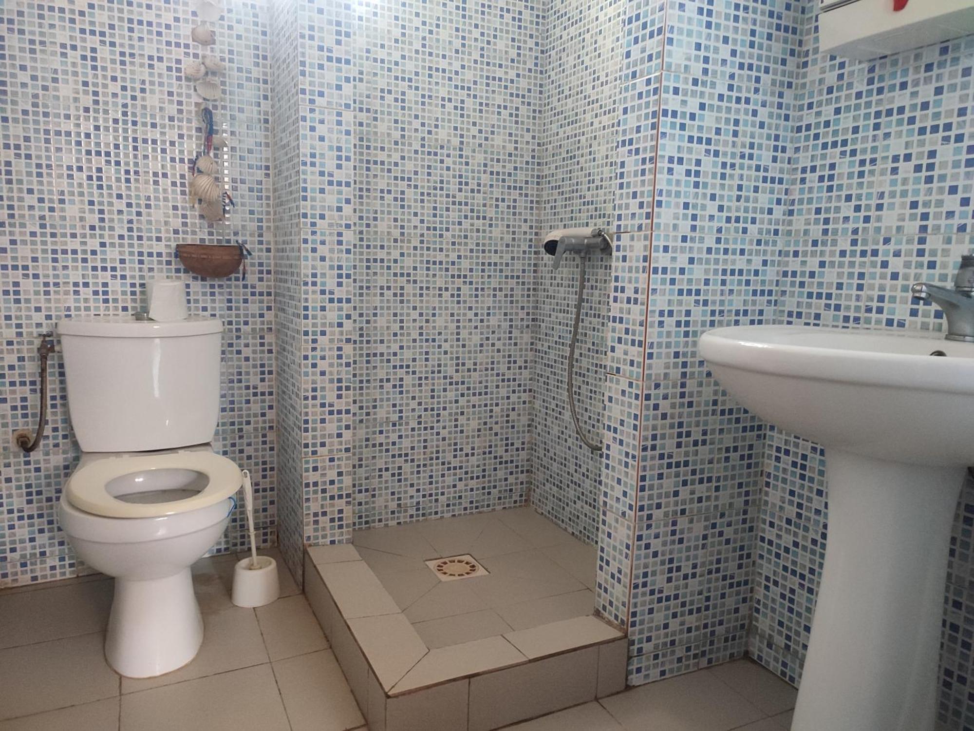 Akine Ti Kasso Piscine Hotel Diembereng Phòng bức ảnh